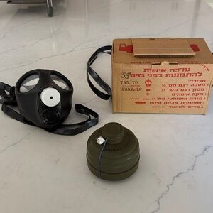 Gas Mask With Filter - German - New